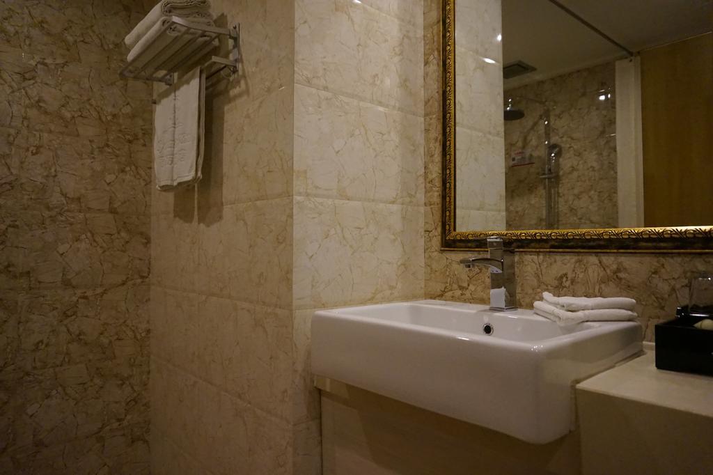 Harbin Walker Coffee Hotel Екстер'єр фото