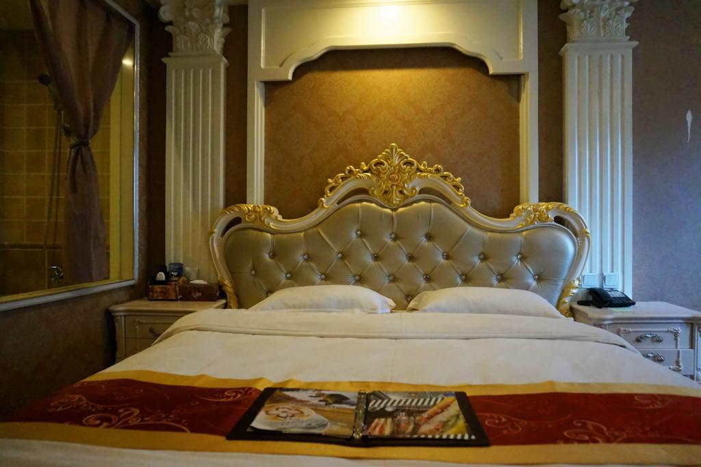 Harbin Walker Coffee Hotel Екстер'єр фото
